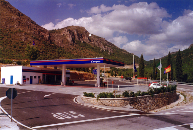 estacion-servicio-la-mora-2.png